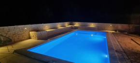 House with POOL on quiet place